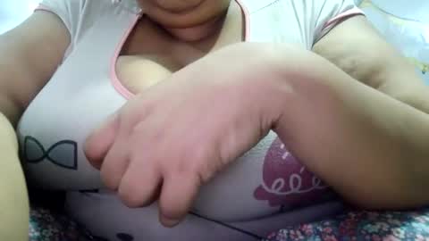 Snapshot of sexy_girl32 chatting on 4, 5, 2026 sexy_girl32 online show from 4, 5, 2026
