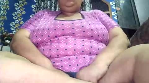 Snapshot of sexy_girl32 chatting on 2, 6, 2026 sexy_girl32 online show from 2, 6, 2026