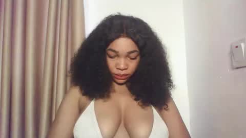 Sexy kitty881 online show from 30, 10, 2025