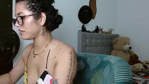 Snapshot of sexy_lia_latina chatting on 21, 4, 2026 Celeste online show from 21, 4, 2026