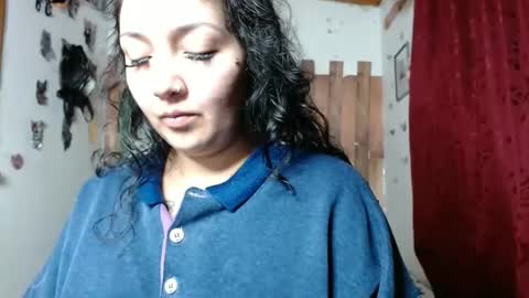 sexy lolas online show from 28, 1, 2025