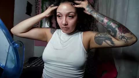 sexy lolas online show from 22, 10, 2025