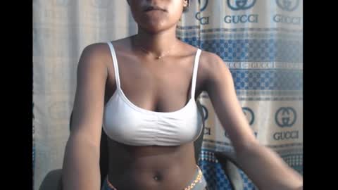 Snapshot of sexy_mariax chatting on 19, 12, 2024 Debby online show from 19, 12, 2024