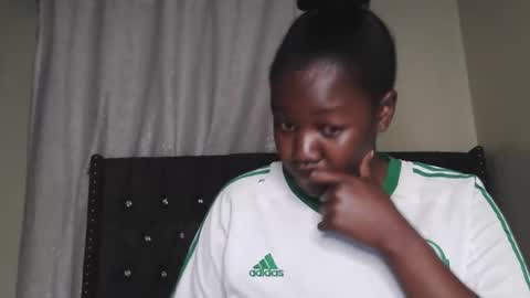 Snapshot of sexy_melanin11 chatting on 8, 9, 2025 sexy_melanin11 online show from 8, 9, 2025
