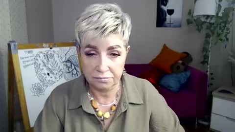 Snapshot of sexy_milffa chatting on 7, 8, 2026 sexy_milffa online show from 7, 8, 2026