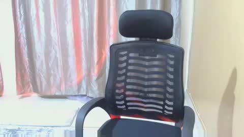 sexy_moh1 online show from 23, 11, 2025