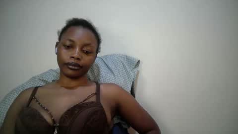 Snapshot of sexy_muna2 chatting on 18, 4, 2026 sexy_muna2 online show from 18, 4, 2026