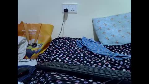 Princess online show from 24, 2, 2025