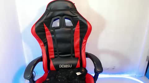 Snapshot of sexy_rc18 chatting on 27, 11, 2025 RC online show from 27, 11, 2025