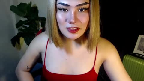 Snapshot of sexy_rc18 chatting on 25, 6, 2026 RC online show from 25, 6, 2026