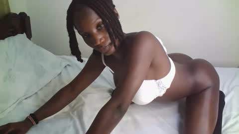 Snapshot of sexy_red17 chatting on 14, 9, 2025 sexy online show from 14, 9, 2025