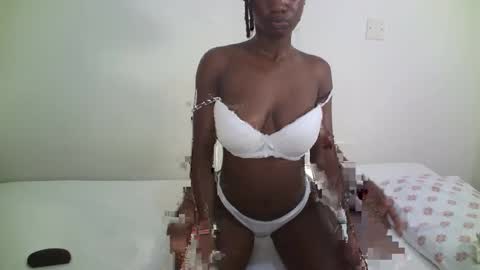 Snapshot of sexy_red17 chatting on 26, 9, 2025 sexy online show from 26, 9, 2025