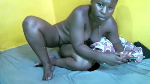 Snapshot of sexy_shanntel chatting on 5, 10, 2025 sexy_shanntel online show from 5, 10, 2025