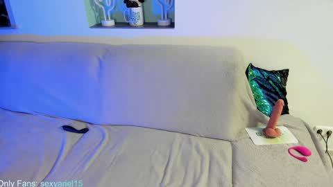 Snapshot of sexyariel15 chatting on 12, 1, 2025 SexyAriel15 online show from 12, 1, 2025