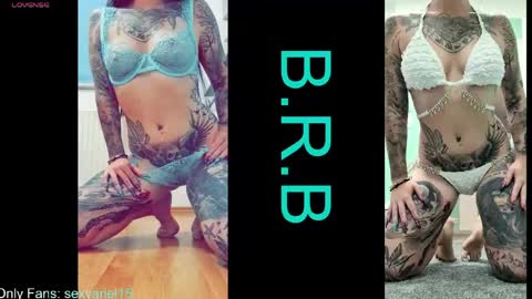 SexyAriel15 online show from 27, 5, 2026