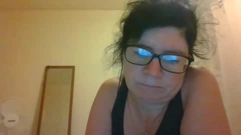 Snapshot of sexybabe41 chatting on 18, 9, 2025 sexymilfy online show from 18, 9, 2025