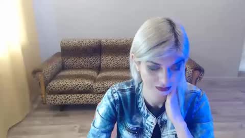 sexybeatriice online show from 19, 1, 2025