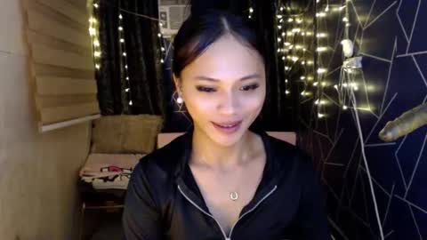 Snapshot of sexycheng chatting on 24, 11, 2025 Miss Cheng online show from 24, 11, 2025