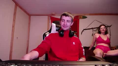 Austin and Megan online show from 18, 11, 2025