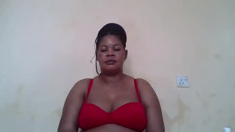 Snapshot of sexydove2 chatting on 16, 2, 2025 EMILY online show from 16, 2, 2025