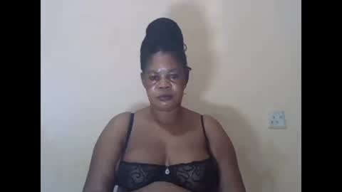 Snapshot of sexydove2 chatting on 4, 3, 2025 EMILY online show from 4, 3, 2025