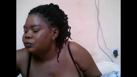 Snapshot of sexydove2 chatting on 17, 9, 2025 EMILY online show from 17, 9, 2025