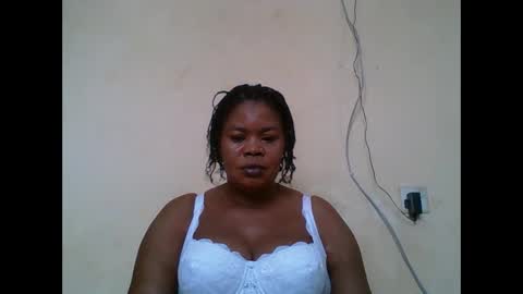 Snapshot of sexydove2 chatting on 9, 10, 2025 EMILY online show from 9, 10, 2025