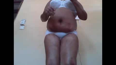 Snapshot of sexydove2 chatting on 19, 10, 2025 EMILY online show from 19, 10, 2025