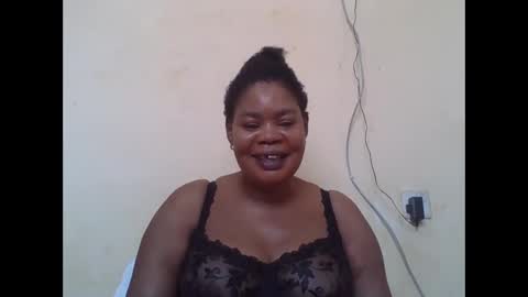 Snapshot of sexydove2 chatting on 24, 10, 2025 EMILY online show from 24, 10, 2025