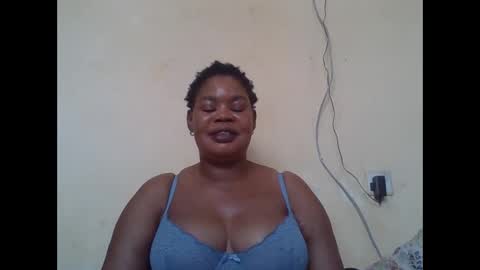 Snapshot of sexydove2 chatting on 25, 10, 2025 EMILY online show from 25, 10, 2025