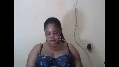 Snapshot of sexydove2 chatting on 24, 11, 2025 EMILY online show from 24, 11, 2025