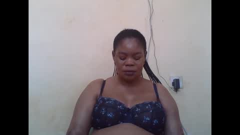 Snapshot of sexydove2 chatting on 29, 11, 2025 EMILY online show from 29, 11, 2025