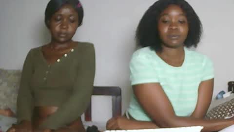 Snapshot of sexyebony283378 chatting on 18, 5, 2026 sexyebony283378 online show from 18, 5, 2026