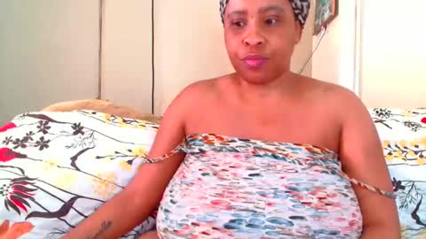 sexyebonylove89 online show from 9, 4, 2026