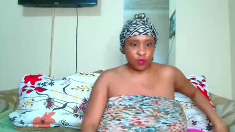 sexyebonylove89 online show from 12, 4, 2026