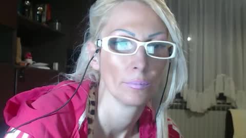 Snapshot of sexyeni chatting on 22, 9, 2025 ENI pvt moan your name WHEN I M NOT online you tell me in SNAPCHAT deal yes add me... FREE TWITTER magiconline101...... online show from 22, 9, 2025