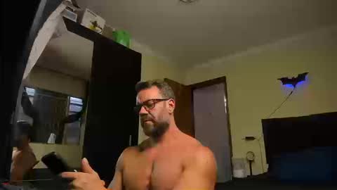 chris online show from 26, 9, 2025