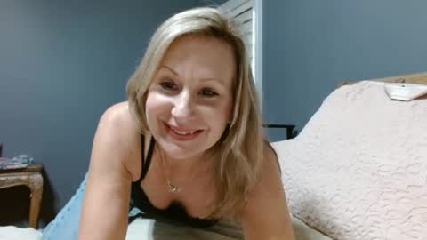 LisaisLuscious online show from 11, 2, 2025