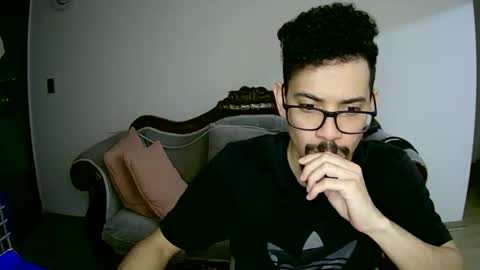 Snapshot of sexyjammyjose chatting on 23, 2, 2025 Go and subscribe to my OF 3 ---- Follow the Heart---- online show from 23, 2, 2025