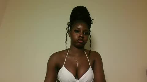 Snapshot of sexykittenkitty chatting on 2, 8, 2026 carey online show from 2, 8, 2026