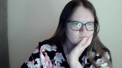 Snapshot of sexykitty_2 chatting on 31, 1, 2025 Kate online show from 31, 1, 2025