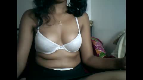 sexylarra12 online show from 12, 1, 2025