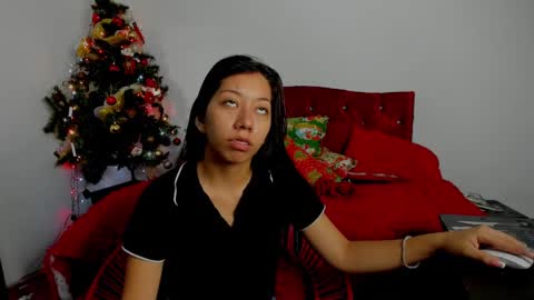 Snapshot of sexylaurita4u chatting on 7, 1, 2025 laura online show from 7, 1, 2025