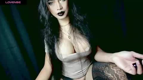 April online show from 3, 2, 2026