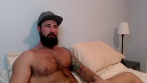 Snapshot of sexymanmk26 chatting on 24, 1, 2025 lets go private im ready to play pvt cum online show from 24, 1, 2025