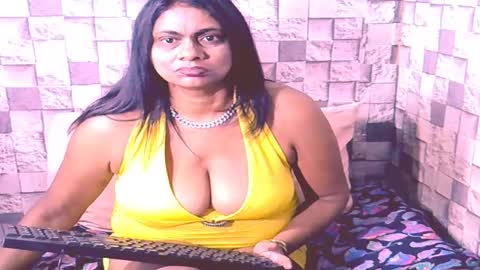 Snapshot of sexymaturemilf01 chatting on 11, 7, 2026 sexymaturemilf01 online show from 11, 7, 2026