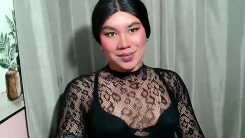 Snapshot of sexymika_xoxo chatting on 25, 5, 2026 Mika online show from 25, 5, 2026