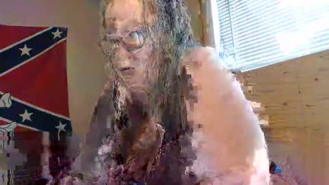 Snapshot of sexymommadaddy chatting on 5, 5, 2026 sexymommadaddy online show from 5, 5, 2026