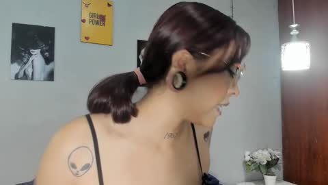 sexynova 93 online show from 20, 2, 2026