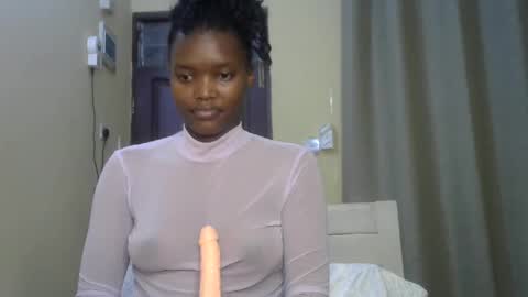 Snapshot of sexypetite_lee chatting on 16, 1, 2025 Lee online show from 16, 1, 2025